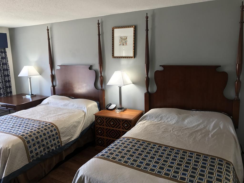 Americas Best Value Inn & Suites Russellville Bagian luar foto
