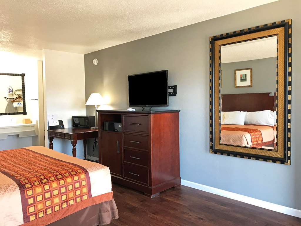 Americas Best Value Inn & Suites Russellville Ruang foto