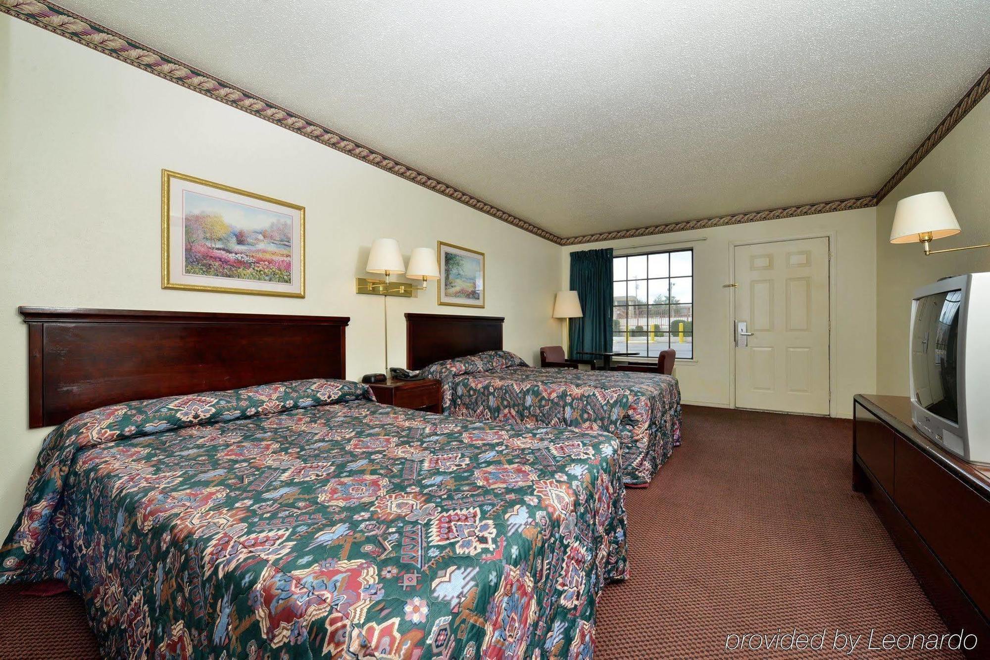 Americas Best Value Inn & Suites Russellville Bagian luar foto